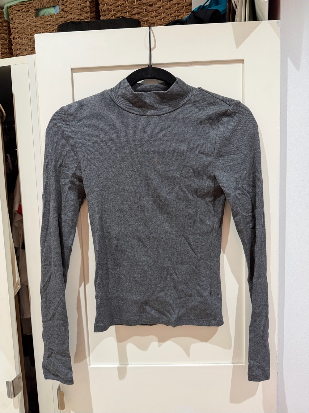 GAP Gray Mock Neck Long Sleeve Tee